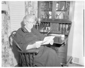 Mary Brogdon reading letter